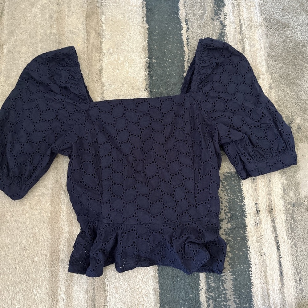 Dark navy blue puffy sleeve shirt